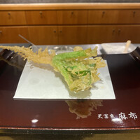 天冨良 麻布よこ田 恵比寿ガーデンプレイス店 - ほうれんそうの根っこ(埼玉県産)