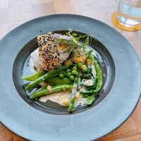 ザ タヴァン グリル＆ラウンジ - 