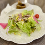 Kizen Cafe & Bar - コースの前菜サラダ