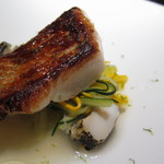 エクアトゥール - 自家製塩麹につけた萩産甘鯛のポワレ