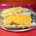 トヨダチーズステーキ&BBQ 高田馬場 - 