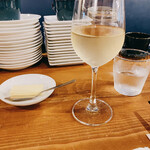 ビストロ カフェ デリ ポキナ369 - 白ワイン