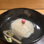 日本料理 太月 - 量少なめコース２３１００円。鮎魚女葛たたき。ご自慢のお出汁と下処理完璧の鮎魚女を合わせたものです。出会えて良かったとしみじみ思う味わいです（╹◡╹）（╹◡╹）