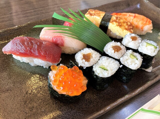 鮨秀（スシヒデ） - 八木山動物公園（寿司）の写真