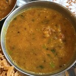NILAA RESTAURANT - サンバル（豆と野菜カレー）