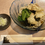 きよ川 - 生あおさと玉ねぎの天ぷら蕎麦（限定）