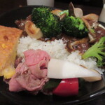 ジュイップ - カレーにもおそうざいが付きます