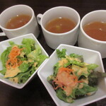 ジュイップ - カレーとパスタのサラダ、各ランチに付くスープ