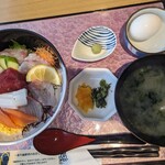 Waraiyo - 彩り海鮮丼