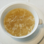 銀座楼蘭 - 卵の白身と干貝柱のふかひれスープ