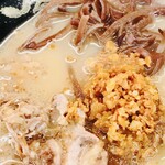 鹿児島ラーメン豚とろ - ワイルドなラーメン