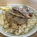 池田屋食堂 - ピラフ（肉付き）850円　大盛り 50円