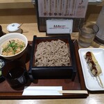 江戸切り 助六そば ぬる燗佐藤 - かしわめしランチセット＋生麩揚げ