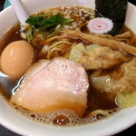 おおぜき中華そば店 - 【限定】イカと煮干の黒いそば（800円）