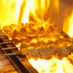 アジト屋 - 炭火で焼いた串焼きはおつまみにぴったり！