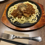洋食コノヨシ - 鉄板メンチカツミートソーススパゲッティ
