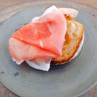 Peace - グストミオ社14ヶ月熟成生ハム　一口フライングで食べてしまいました。