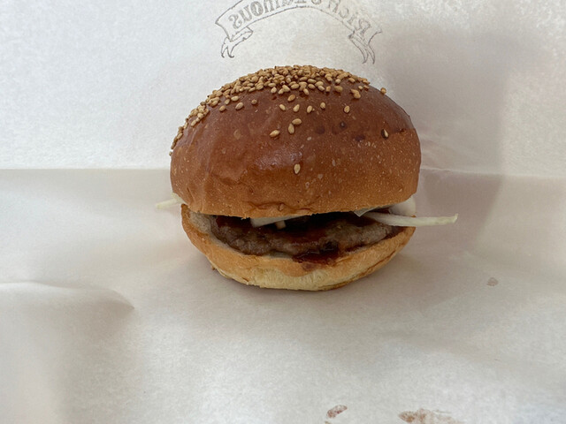 RICH AND FAMOUS（リッチアンドフェイマス） - 錦岡（ハンバーガー）の写真