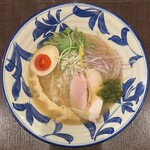 串焼 鶏白湯 極み鶏 - 鴨煮干し白醤油らぁめん　880円