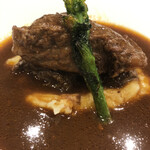 欧風煮込料理研究所 エル ルージュ - お肉トロける〜