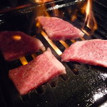 和牛焼肉 布上 - ☆ジュージュー焼き始めましょう☆