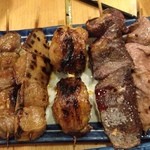 でんじろう - 串盛り五本（豚）450円