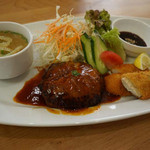 えらんでワンプレート、ハンバーグとササミフライ