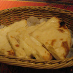 インドレストラン ビンドゥ - チーズナン