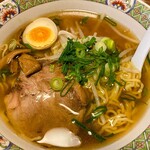 中華料理　八洲楼 - ラーメン 570円