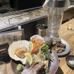 牡蠣・貝料理居酒屋 貝しぐれ - お刺身4種盛り
