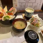 Sushi kaisen itto gongou - 日替わり海鮮丼１０００円。