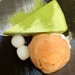 Ohitsugohan Shiroku Jichuu - 桜かおるひんやり抹茶ケーキ