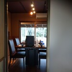 いろりの里 - お席は シンプルです