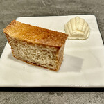 flare - 自家製全粒粉のパン