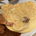 とんかつ 洋食の店 ICHIBAN - たまごカットしたらトロトロ