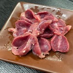 Yakiniku Ushinomaki - 癖になるコリコリ食感の砂肝　¥548