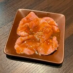 Yakiniku Ushinomaki - 独特の歯応えと旨みがクセになるチチカブ
      ¥548