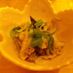 三太郎鮨 - まぐろ皮　湯引き