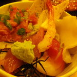 三太郎鮨 - ちらしずし