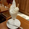 ミルク&パフェ よつ葉ホワイトコージ 札幌ステラプレイス店