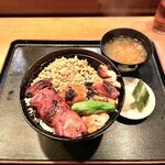 Toriyoshi - 焼き鳥丼 