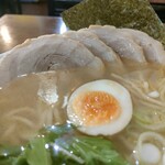 めん屋桔梗 - 塩チャーシュー麺¥1,000 大盛サービス　チャーシュー部zoom！