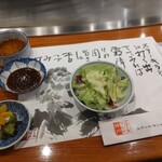 ステーキランド - セットには、他にご飯と味噌汁も付きます