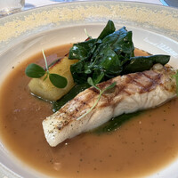 ベージュ アラン・デュカス 東京 - 