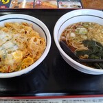 山田うどん - 料理写真: