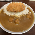 カレーの王様 - 1.5倍熟成三元豚カツカレーにミートボール3個をトッピング