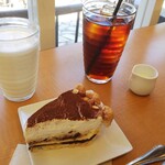 The Pie Hole Los Angeles 큐우가루이자와 - 티라미수 파이 + 아이스 커피 + 우유