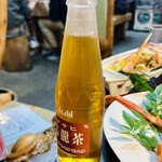 富田屋 - ウーロン茶はアサヒ 烏龍茶の200ml瓶