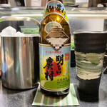 三酉屋 - 明るい農村をボトルで