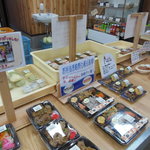 キッチン やさいの花 - 近くの食堂も惣菜を搬入していました。